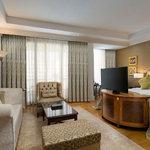 Premium Room 12